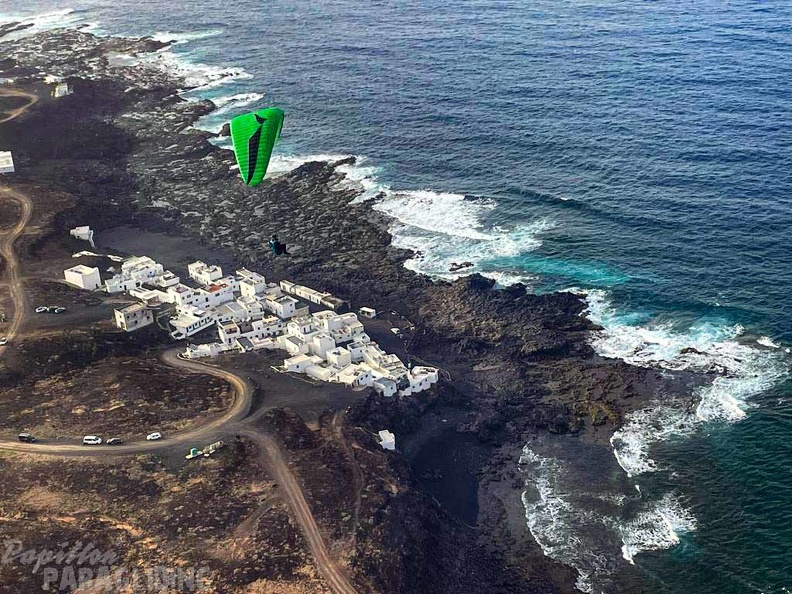 fla8.23-lanzarote-paragliding-landscape-127.jpg