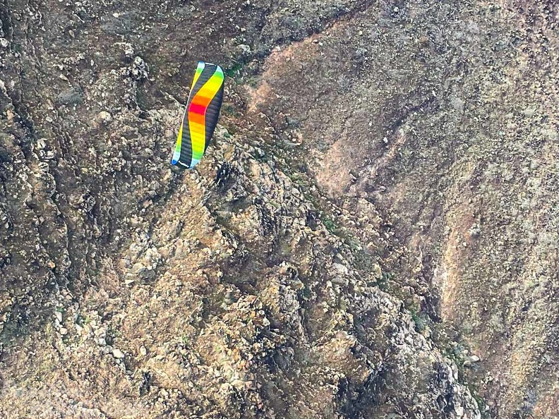 fla8.23-lanzarote-paragliding-landscape-128