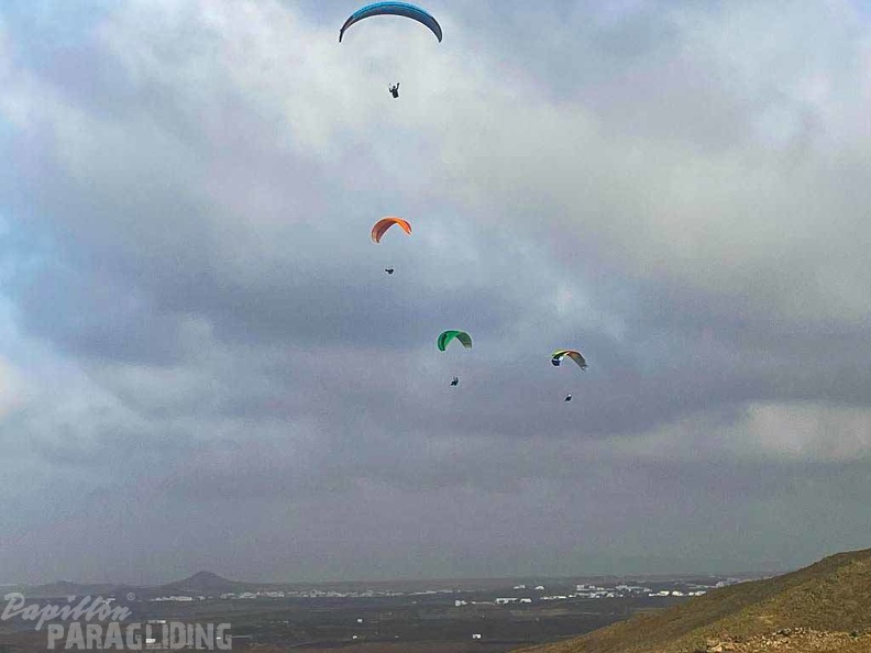 fla8.23-lanzarote-paragliding-landscape-133.jpg