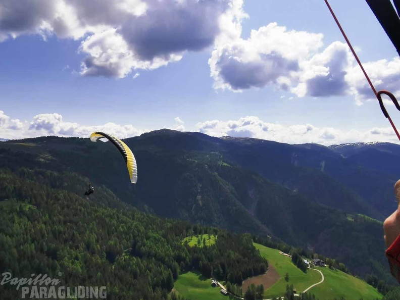 DH20.23-Paragliding-Luesen-118.jpg