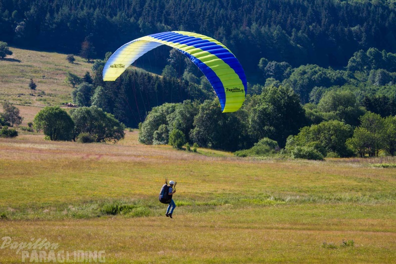 wasserkuppe-paragliding-suedhang-23-06-25.jpg-146