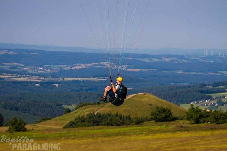 wasserkuppe-paragliding-suedhang-23-06-25.jpg-119