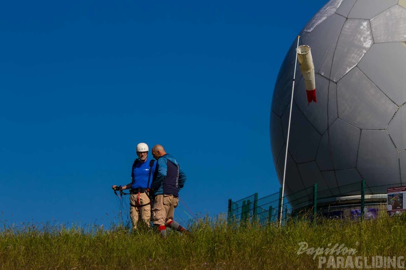 wasserkuppe-paragliding-suedhang-23-06-25.jpg-127