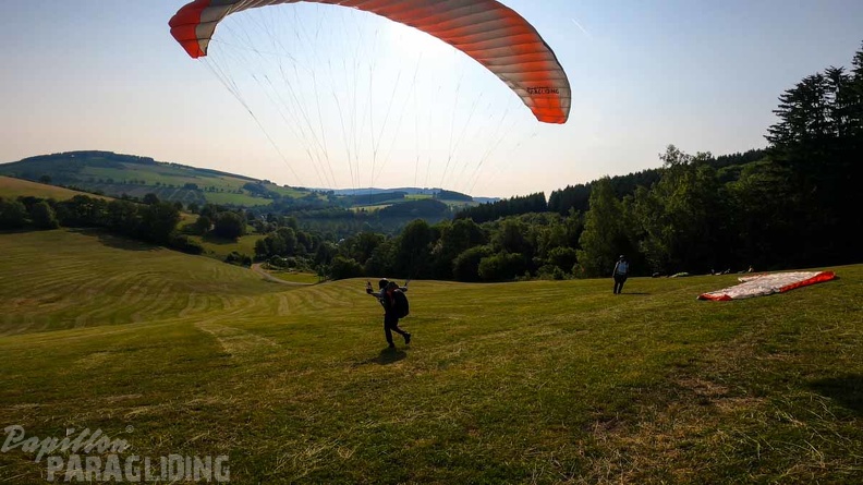 es25.23-elpe-paragliding-127.jpg