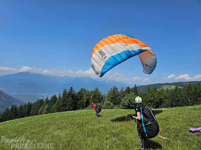 dh29.23-luesen-paragliding-144