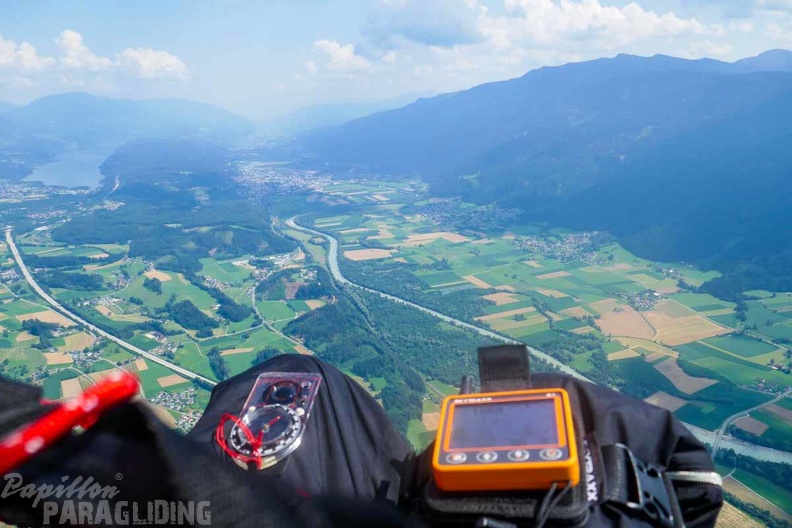FK29.23-kaernten-paragliding-274.jpg