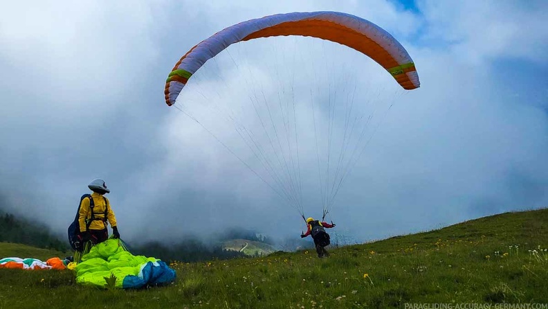 FK29.23-kaernten-paragliding-295.jpg