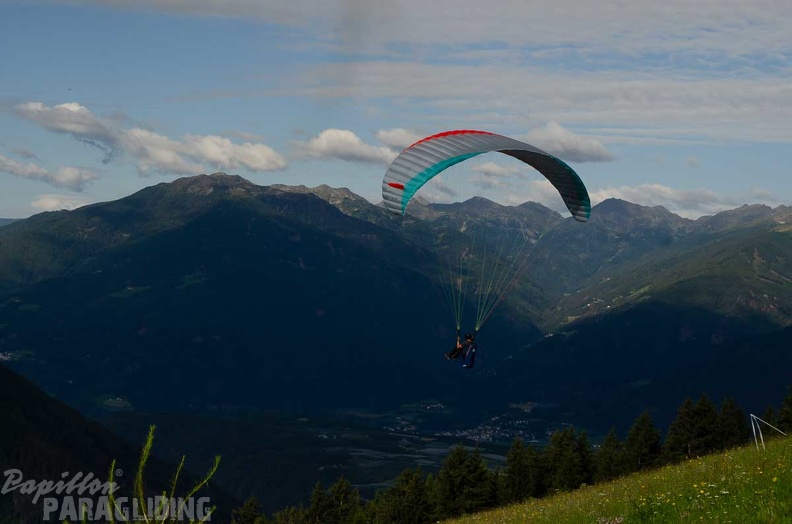 dh32.23-luesen-paragliding-123.jpg