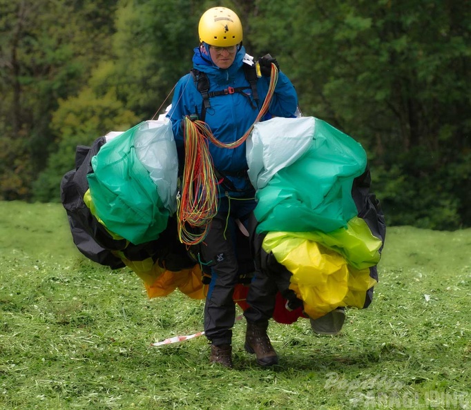 dh32.23-luesen-paragliding-131