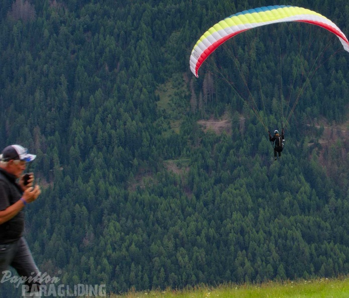 dh32.23-luesen-paragliding-138.jpg