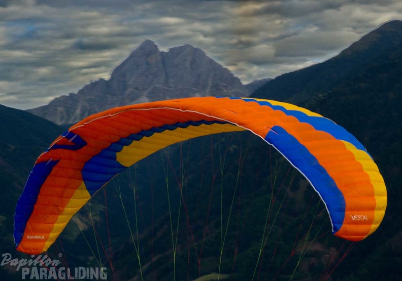 dh32.23-luesen-paragliding-154