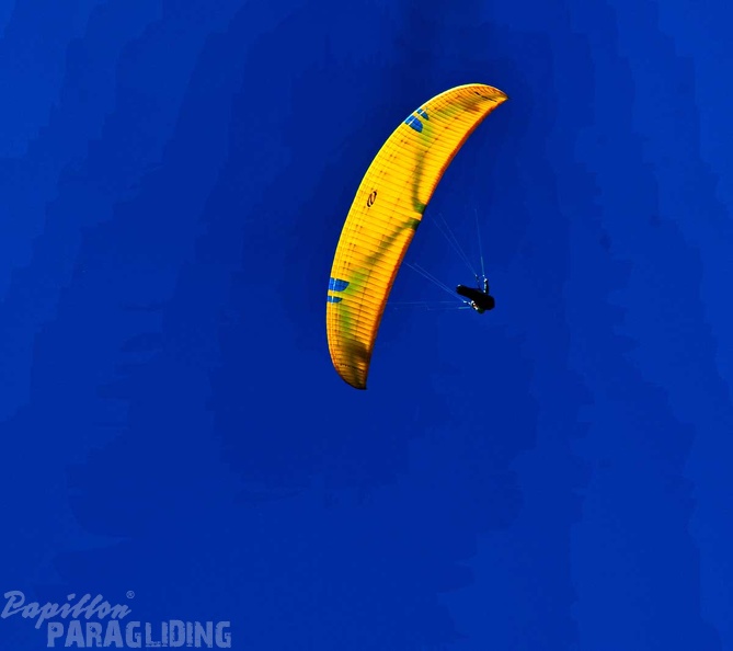 dh32.23-luesen-paragliding-193.jpg