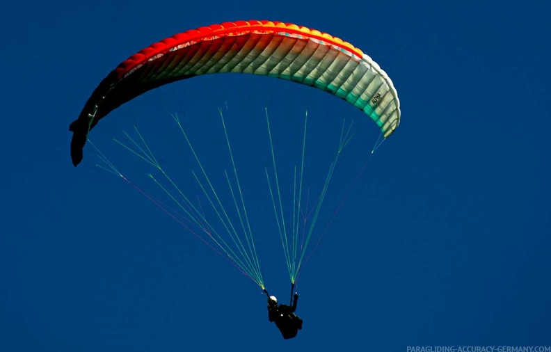 dh32.23-luesen-paragliding-191.jpg