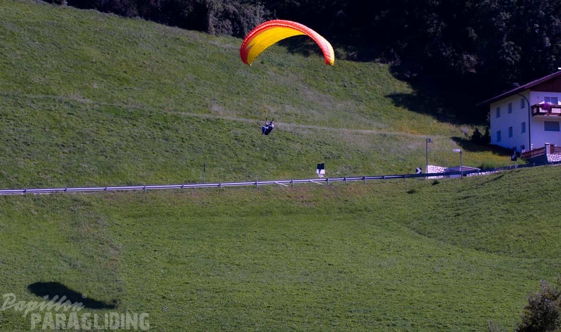 dh32.23-luesen-paragliding-228