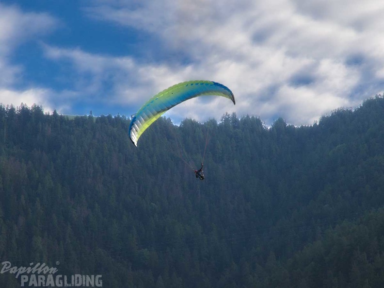 dh32.23-luesen-paragliding-259.jpg