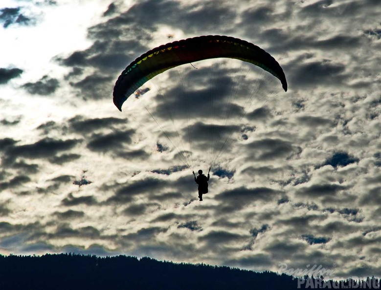 dh32.23-luesen-paragliding-260