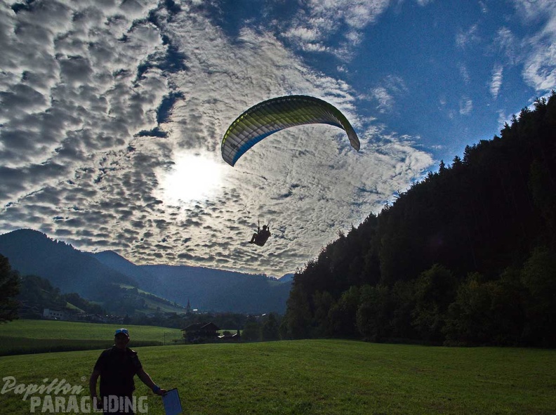 dh32.23-luesen-paragliding-263