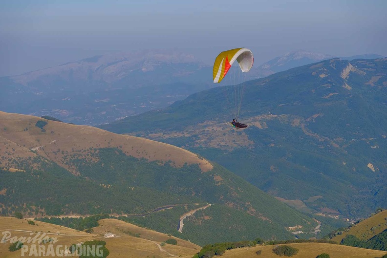 fcf37.23-castelluccio-paragliding-pw-114.jpg