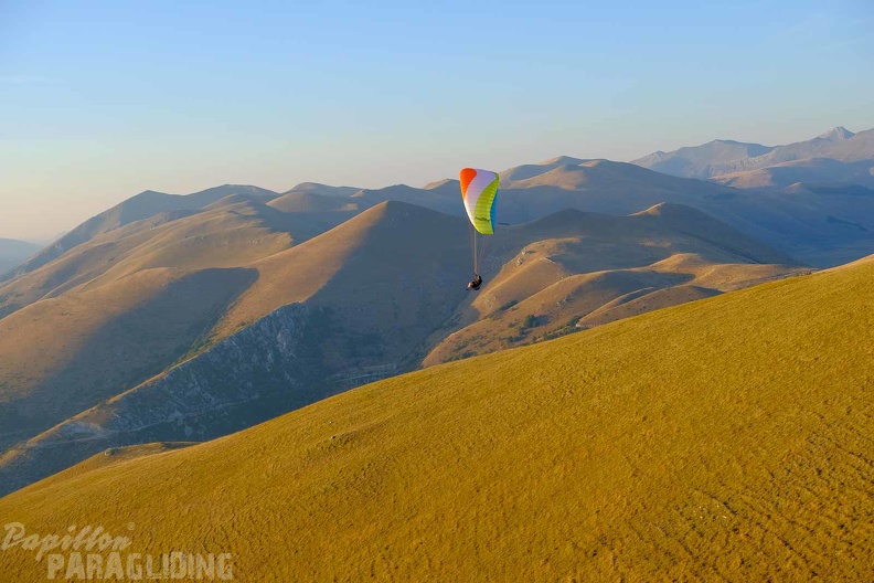 fcf37.23-castelluccio-paragliding-pw-119