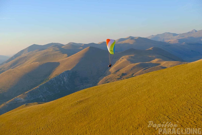 fcf37.23-castelluccio-paragliding-pw-119.jpg