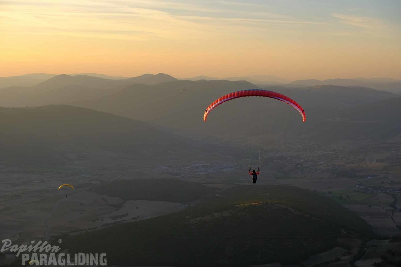 fcf37.23-castelluccio-paragliding-pw-125.jpg