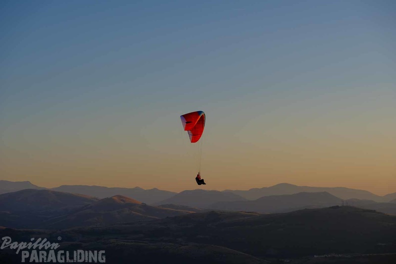 fcf37.23-castelluccio-paragliding-pw-128.jpg