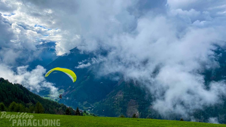dh37.23-luesen-paragliding-108