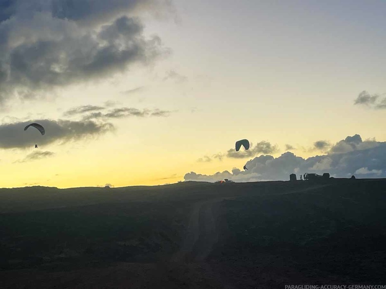 FLA44.23-Paragliding-Lanzarote (123 von 27).jpg