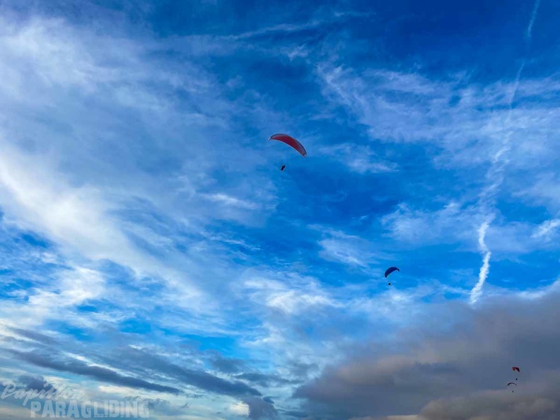 FLA44.23-Paragliding-Lanzarote (102 von 27).jpg