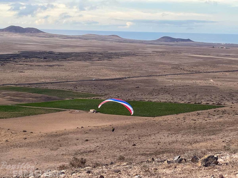 FLA44.23-Paragliding-Lanzarote (101 von 27).jpg