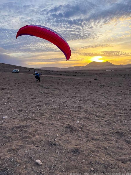 fla49.23-paragliding-lanzarote-168