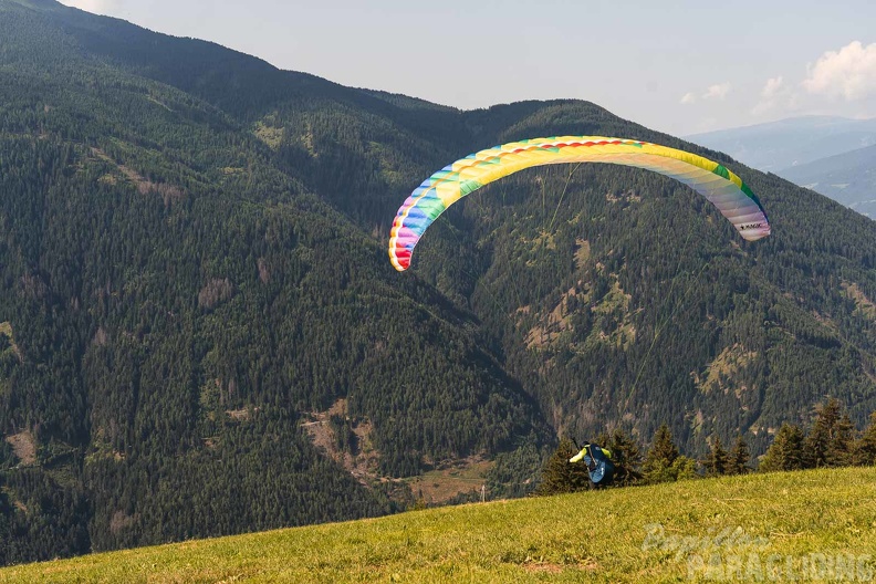 DH24.29-luesen-sommer-paragliding-131