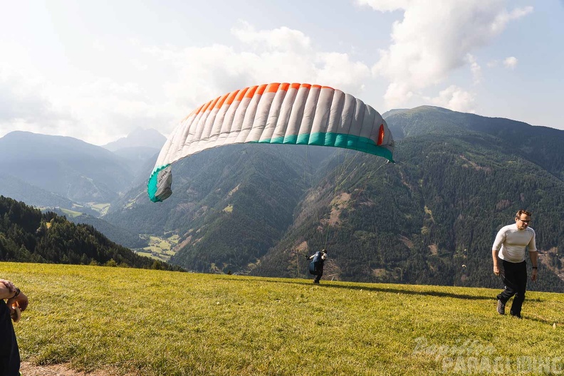 DH24.29-luesen-sommer-paragliding-139