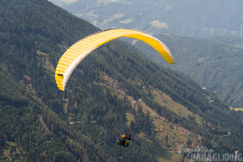 DH24.29-luesen-sommer-paragliding-150