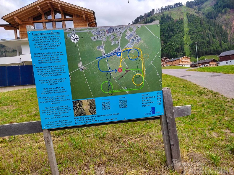 fpx26.24-paragliding-253