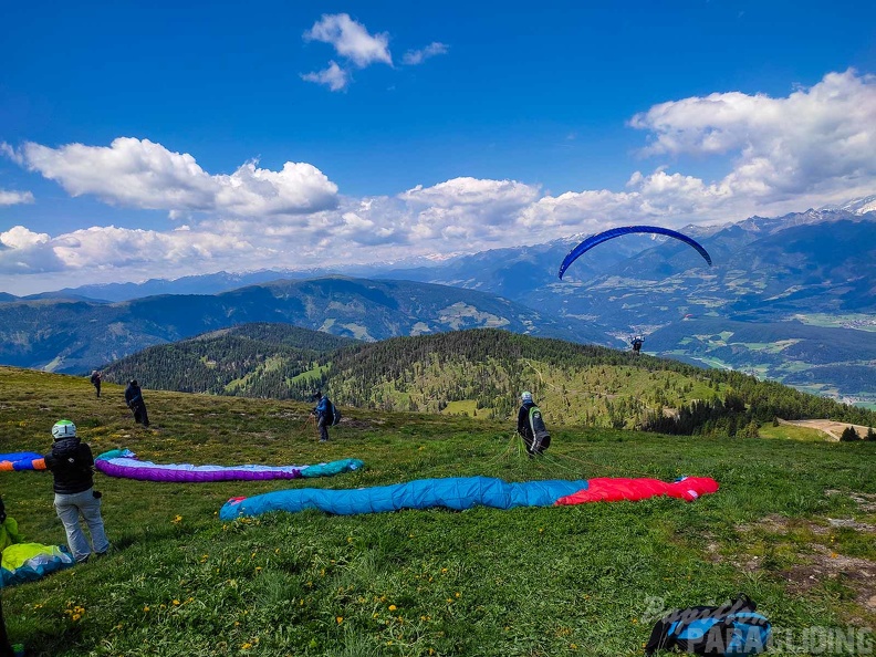 fpx26.24-paragliding-126