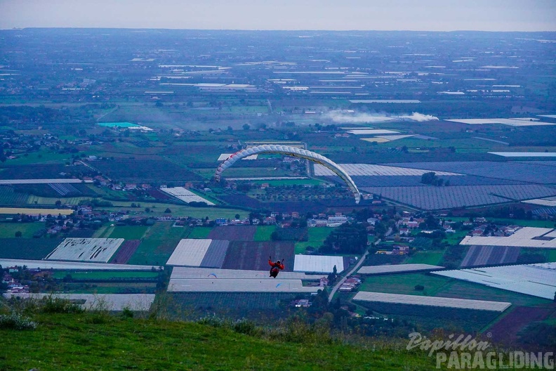 fno42.24-norma-italien-paragliding-258