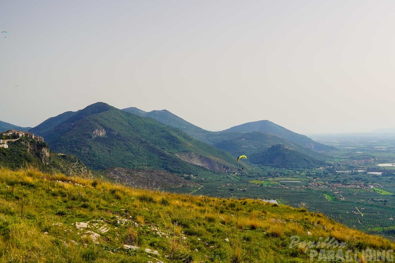 fno42.24-norma-italien-paragliding-333