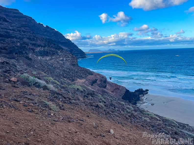fla49.25-lanzarote-paragliding-116