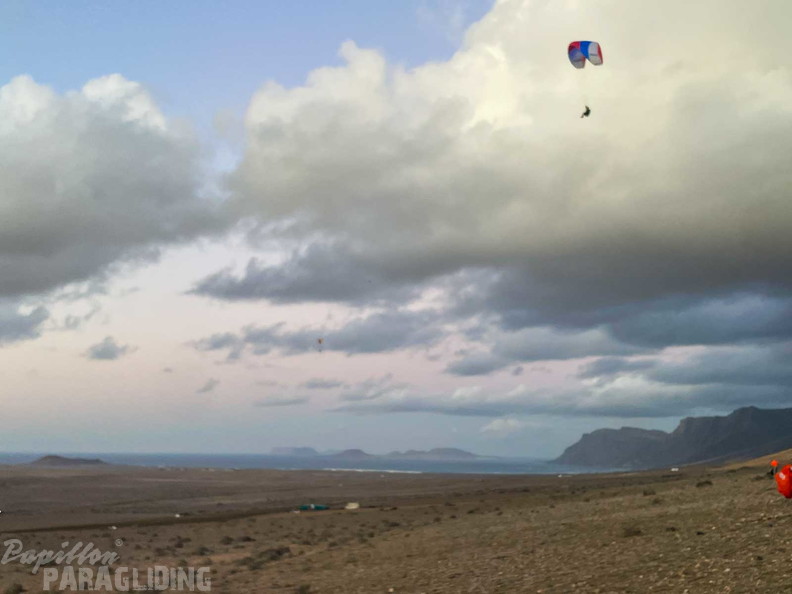fla51.25-lanzarote-papillon-paragliding-105