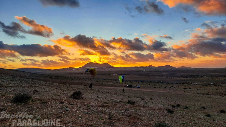 fls52.25-lanzarote-paragliding-116