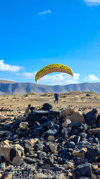 fls52.25-lanzarote-paragliding-131