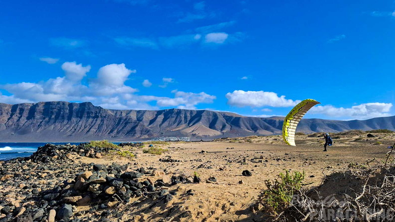 fls52.25-lanzarote-paragliding-132