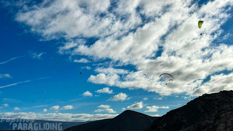 fls52.25-lanzarote-paragliding-110