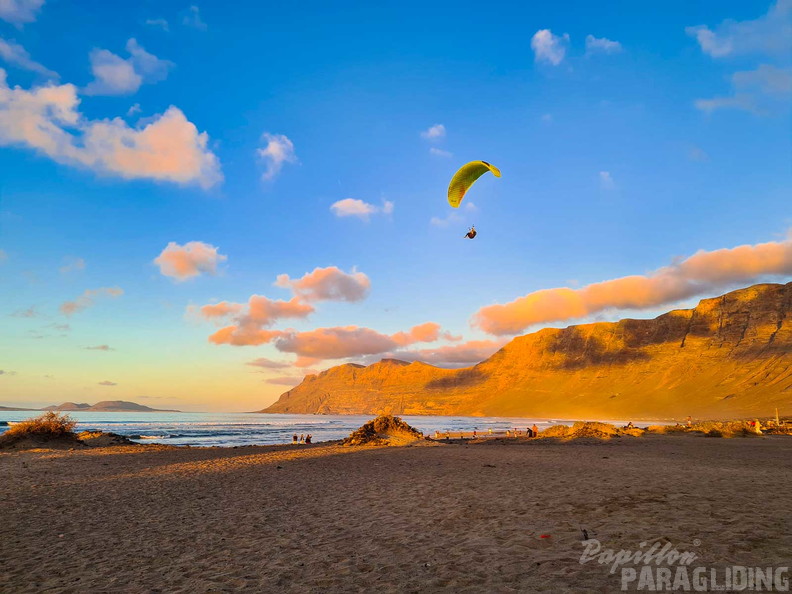 fla1.26-lanzarote-paragliding-102