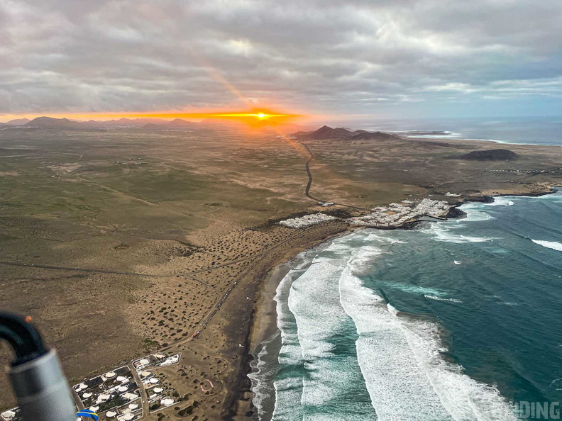 fla5.26-paragliding-lanzarote-117