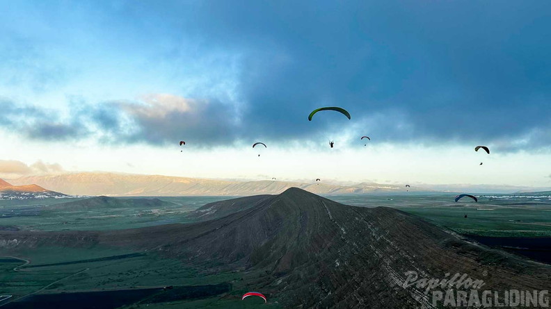 fla7.26-papillon-paragliding-107