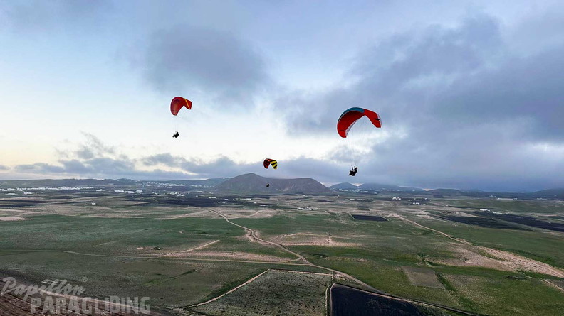 fla7.26-papillon-paragliding-110