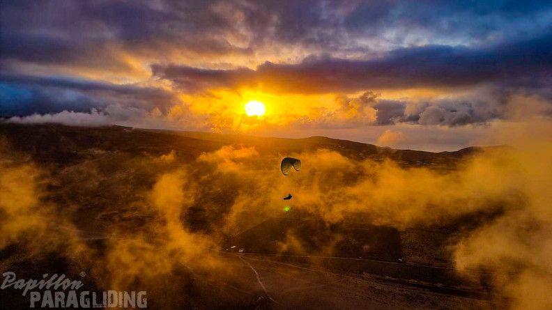 fla.26-risco-de-famara-paragliding-lanzarote-106