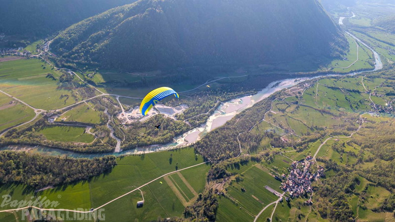 fs15.26-slowenien-paragliding-101